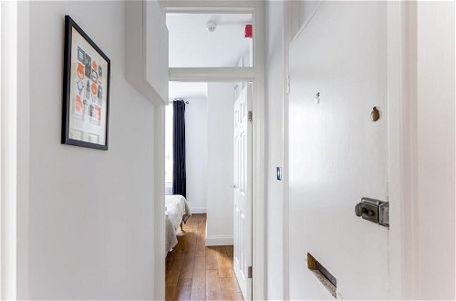 Photo 13 - Stylish Notting Hill Apartment for 2-4
