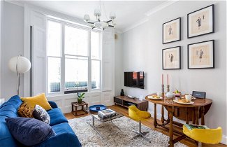 Photo 2 - Stylish Notting Hill Apartment for 2-4