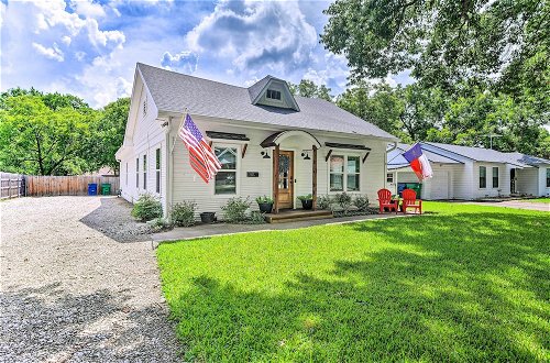 Foto 6 - Historic + Fully Renovated Waxahachie Home