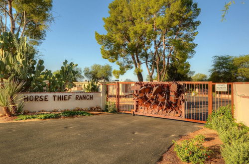 Photo 4 - Pet-friendly Tucson Casita: Shared Hot Tub & Porch