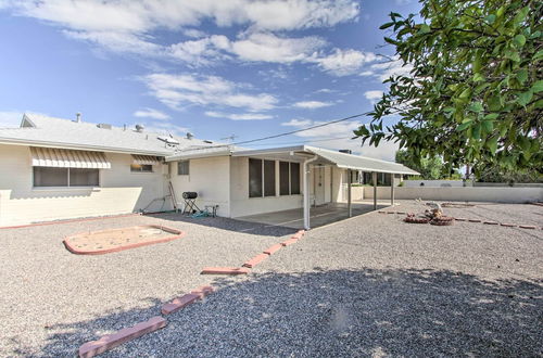 Foto 23 - Quaint Sun City Home: Covered Patio & Private Yard