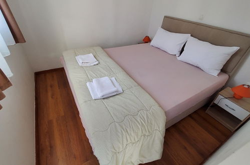Foto 7 - Inviting 4 Sleeper Apartment in Split