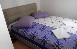 Photo 2 - Inviting Double Bed Apartment in Split