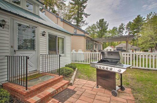 Photo 10 - Sebago Lake Cottage w/ Patio + Beach Access