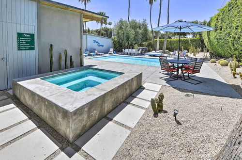 Foto 5 - Palm Springs Home w/ Private Pool & Hot Tub