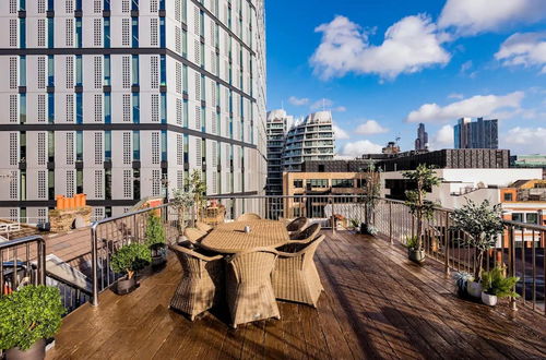 Photo 24 - Loft Apartment With Roof Terrace in the Heart of Shoreditch