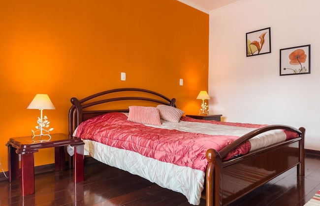 Casa espaçosa na Granja Viana - Foto 1