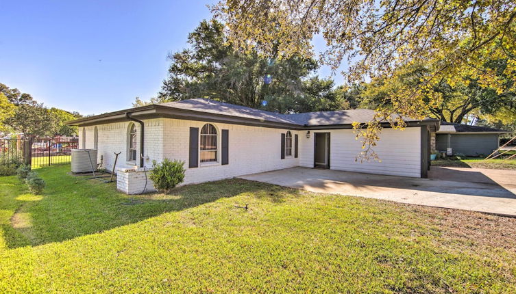 Photo 1 - Lakefront Family Home, Recently Renovated