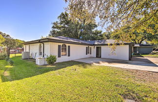 Photo 1 - Lakefront Family Home, Recently Renovated