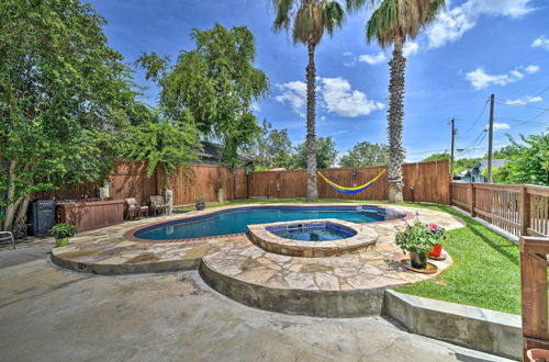 Foto 16 - San Antonio House W/private Pool, Spa & Grill
