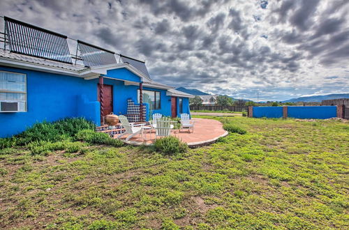 Foto 3 - Cozy 'blue Adobe' w/ Steam Room 2 Mi. From Taos