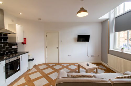 Photo 28 - Stunning 1-bed Apartment in Gateshead