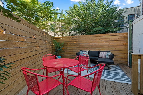 Photo 20 - Passyunk Square Spacious 1BR - Huge Deck