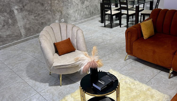 Foto 1 - 2bed Abidjan Apartment- Relax, Explore & Unwind