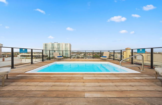 Modern Corner Unit Pool Steps From Palm Beach - Foto 3