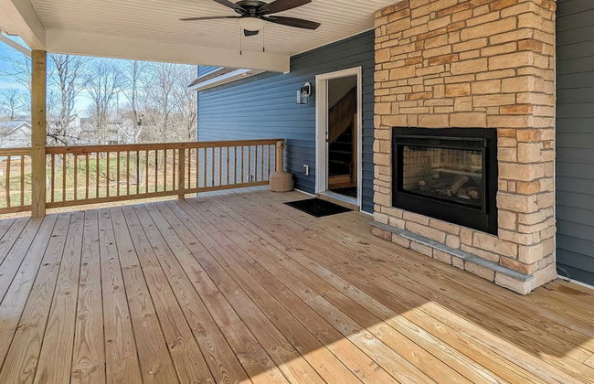 Bluejay Getaway by Avantstay Walk to Lake 7bdr, Hot Tub, Pool Table - Foto 52