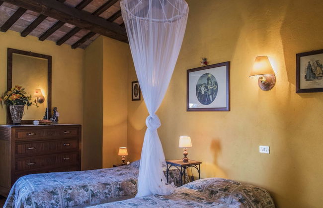Chalet in Monte Sibillini Park - Photo 4