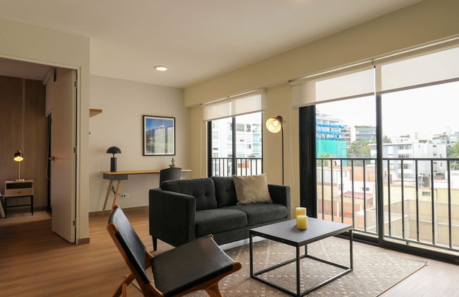 w Glorious 1BR w Balcony in Miraflores - Foto 7