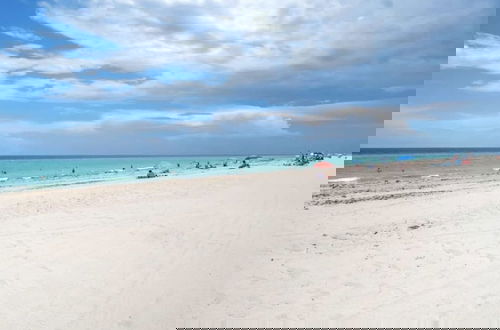 Foto 5 - Ultimate Beach Getaway