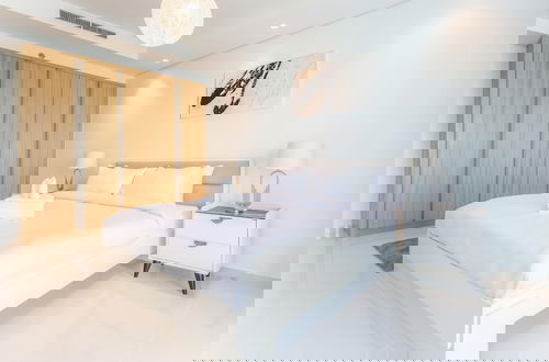 Foto 13 - Elite LUX Holiday Homes - Paramount LUX 2BR in Business Bay Dubai