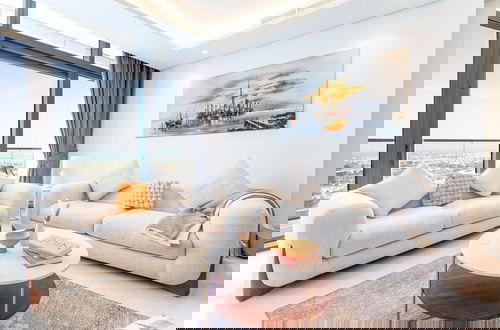 Foto 2 - Elite LUX Holiday Homes - Paramount LUX 2BR in Business Bay Dubai