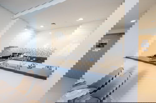 Foto 7 - Elite LUX Holiday Homes - Paramount LUX 2BR in Business Bay Dubai