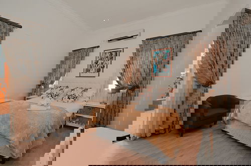 Photo 3 - Albatross Guest house