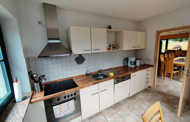 Spacious Semi-detached House With Wood Stove Located Directly on the Rennsteig - Foto 26