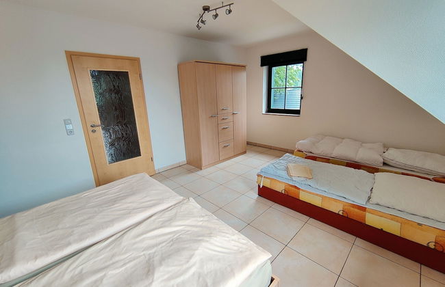 Spacious Semi-detached House With Wood Stove Located Directly on the Rennsteig - Foto 7