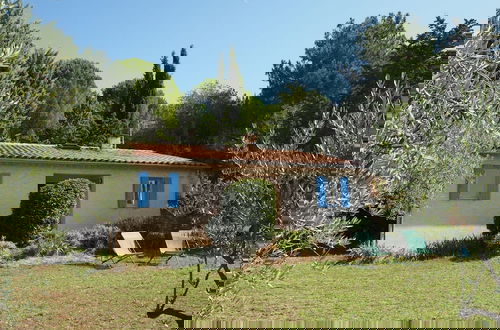 Foto 12 - Pretty Holiday House With Private Garden, Apt