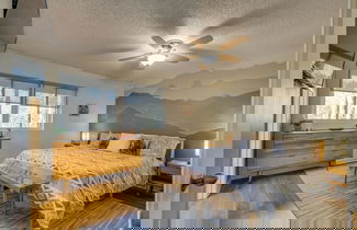 Foto 2 - Large Modern-style Condo w Pool Gym Game Room
