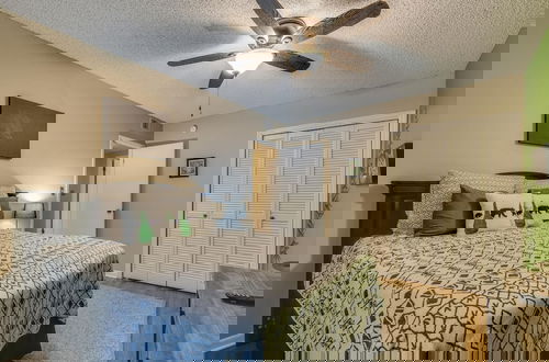 Foto 19 - Large Modern-style Condo w Pool Gym Game Room