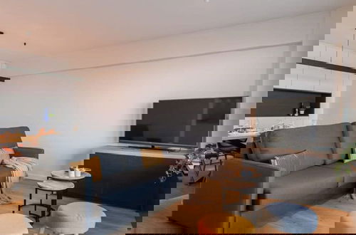 Foto 11 - Cosy Apartment With Terrace Overlooking the sea