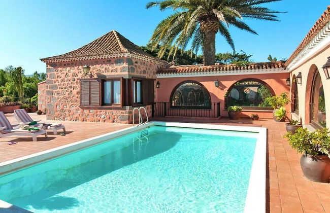 Luxurious Villa Oasis in Santa Brigida - Foto 1
