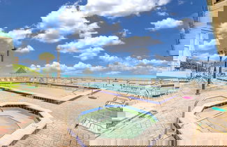 Foto 2 - Updated Ocean Front Condo Aquamarine Suite 201
