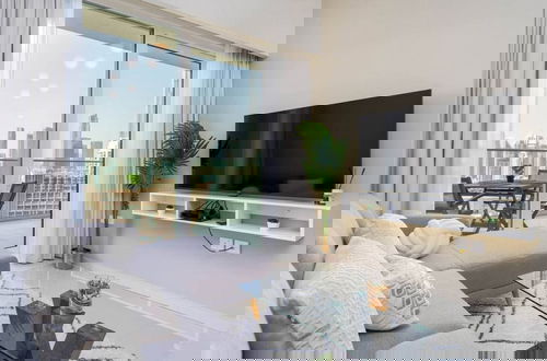Foto 2 - Delightful 2BR Apartment at Reva Residences