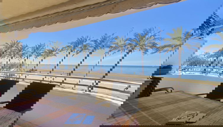 Photo 1 - R151 - Apart Beachfront