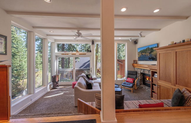 3BR Home in Alpine Meadows for 8 - Photo 15