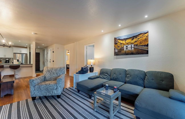 Walk to Lake, Dining+shops 5mins to Ski Resort Incline Paradise by Avantstay - Foto 10