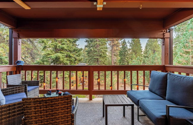 Walk to Lake, Dining+shops 5mins to Ski Resort Incline Paradise by Avantstay - Foto 35