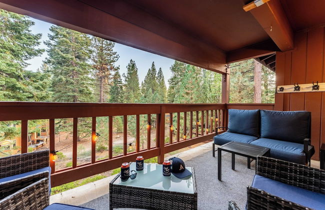 Walk to Lake, Dining+shops 5mins to Ski Resort Incline Paradise by Avantstay - Foto 1