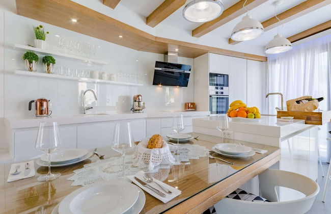 Villa Stone Pearl - Two Bedroom Holiday House With Pool - Foto 55