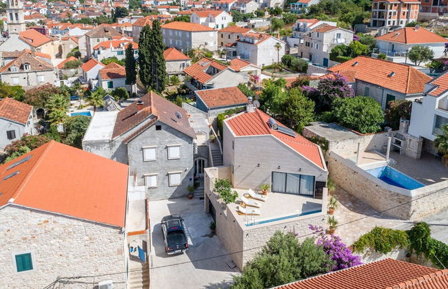 Villa Stone Pearl - Two Bedroom Holiday House With Pool - Foto 76
