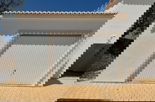 Foto 33 - BnB Homes Luxurious Villa With 5 Bedrooms Pool