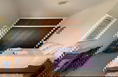 Foto 56 - BnB Homes Luxurious Villa With 5 Bedrooms Pool