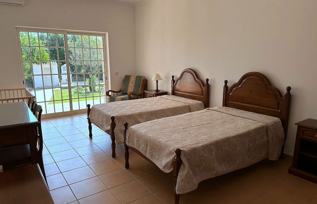BnB Homes Luxurious Villa With 5 Bedrooms Pool - Foto 44
