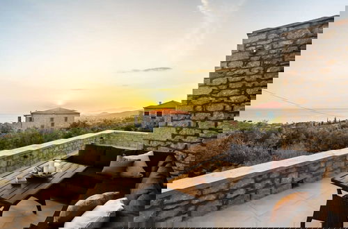 Foto 1 - Mani Stone Villa A Paradise of Panoramic Views