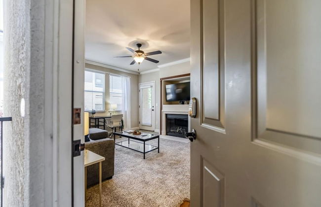 2BR Getaway Pool Gym Basketball Court Theater Access - Foto 21