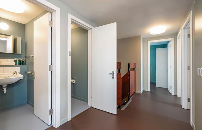 Chic Three-bedroom Home in Poplar - Photo 24