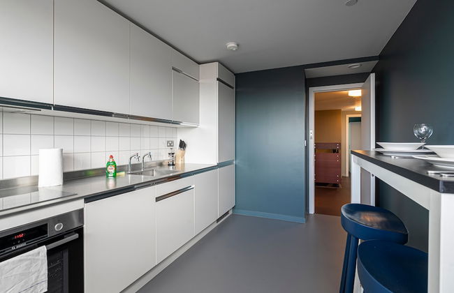 Chic Three-bedroom Home in Poplar - Photo 10